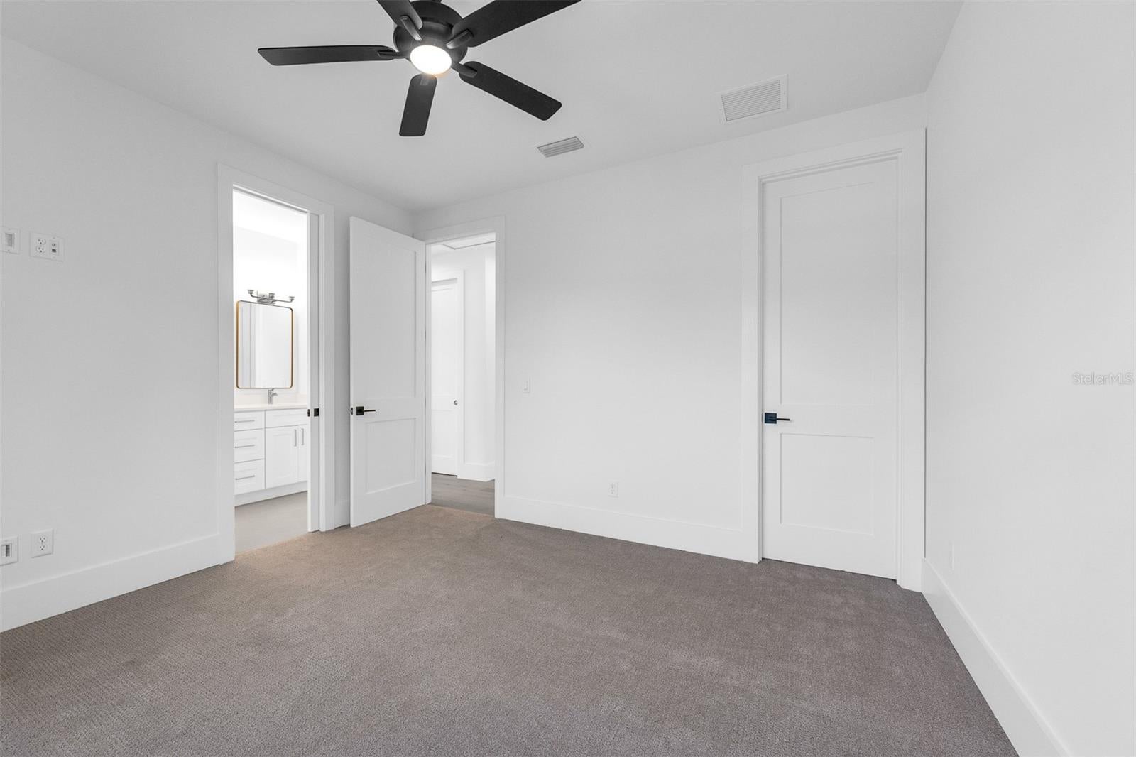 Orlando, Florida, 32804, United States, 4 Bedrooms Bedrooms, ,4 BathroomsBathrooms,Residential,Active,1992252