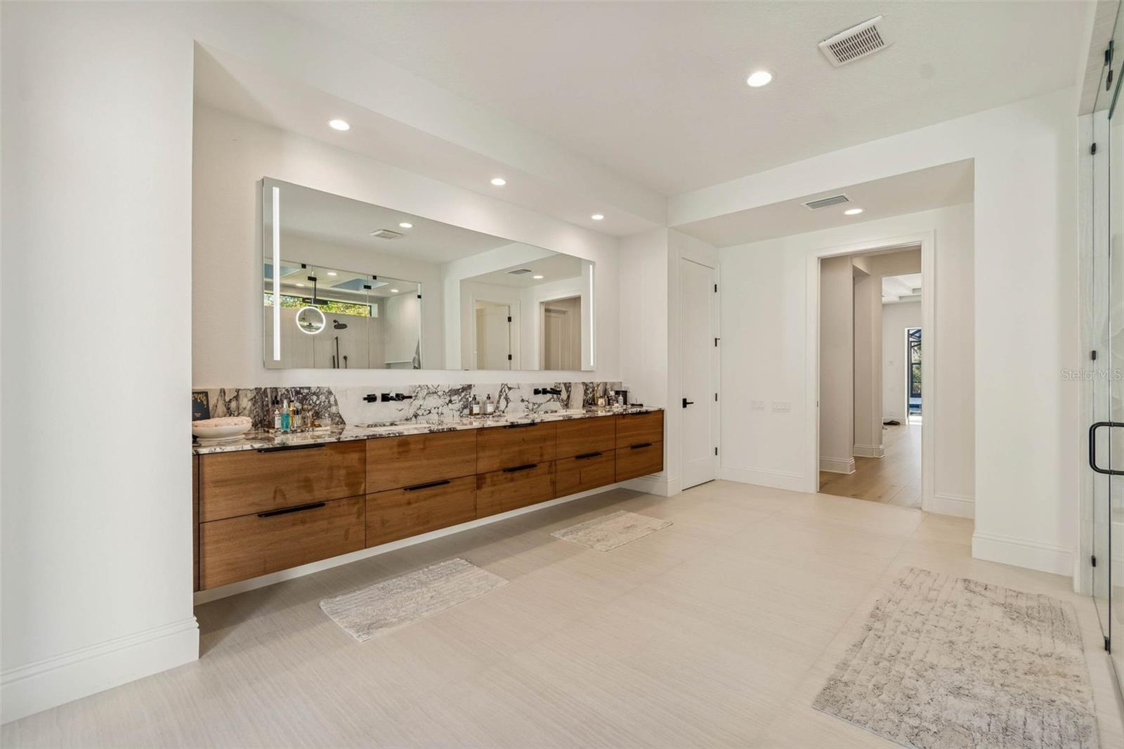 Lutz, Florida, 33549, United States, 4 Bedrooms Bedrooms, ,5 BathroomsBathrooms,Residential,Active,2035686