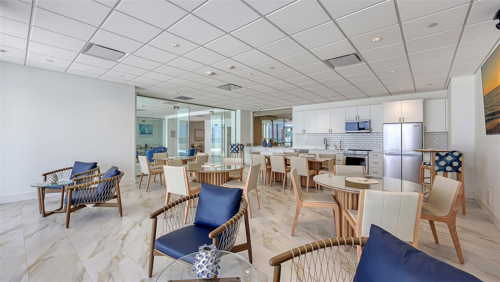 Sarasota, Florida, 34236, United States, 2 Bedrooms Bedrooms, ,2 BathroomsBathrooms,Residential,Active,2007204