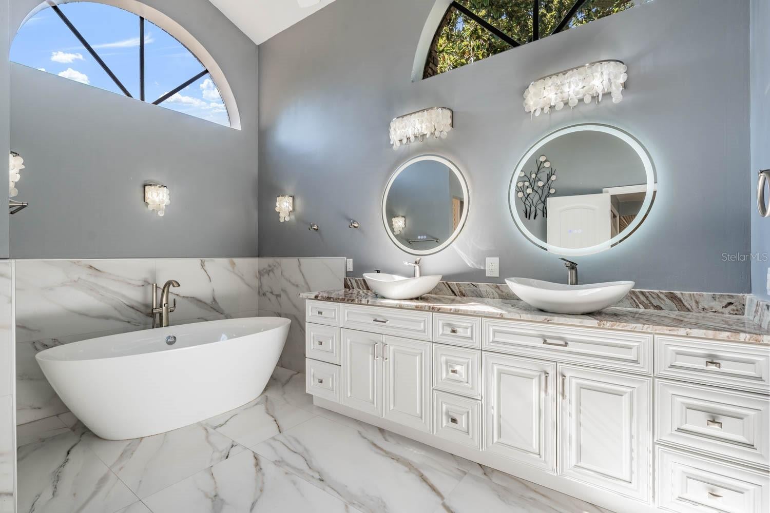 Tarpon Springs, Florida, 34688, United States, 4 Bedrooms Bedrooms, ,4 BathroomsBathrooms,Residential,Active,2044985