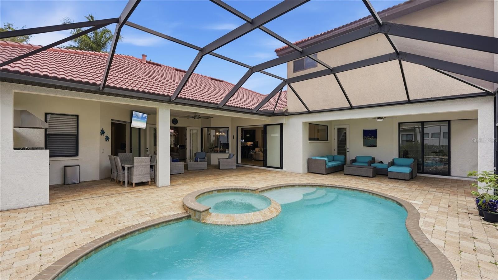 Sarasota, Florida, 34240, United States, 5 Bedrooms Bedrooms, ,4 BathroomsBathrooms,Residential,Active,2051990