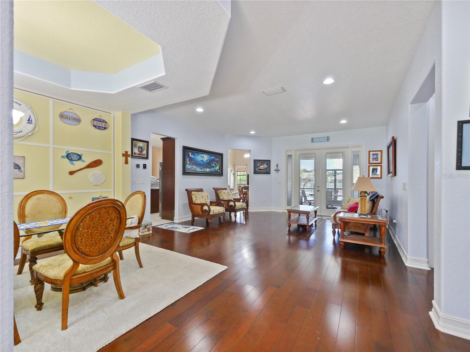 Orlando, Florida, 32832, United States, 5 Bedrooms Bedrooms, ,4 BathroomsBathrooms,Residential,Active,1894191