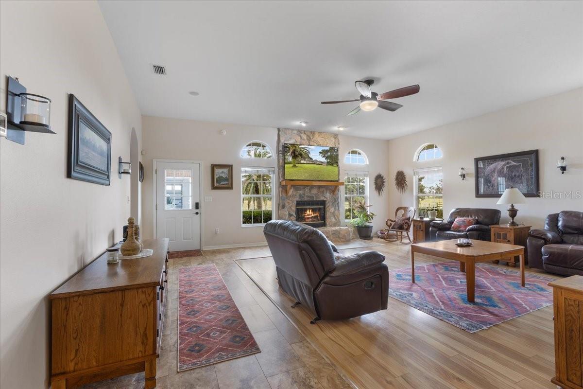 Chiefland, Florida, 32626, United States, 4 Bedrooms Bedrooms, ,5 BathroomsBathrooms,Residential,Active,1954337