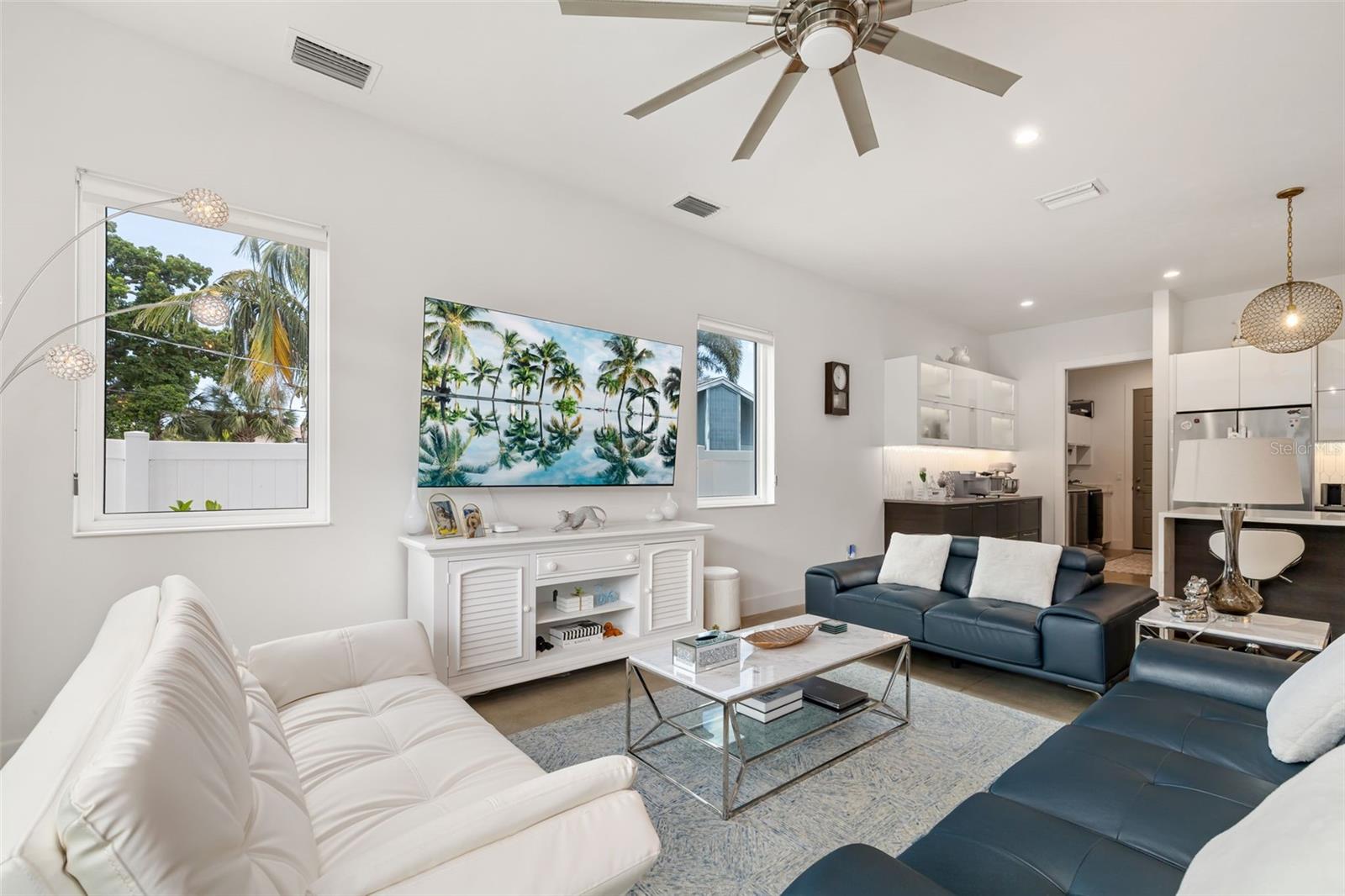 Sarasota, Florida, 34231, United States, 4 Bedrooms Bedrooms, ,3 BathroomsBathrooms,Residential,Active,1922484