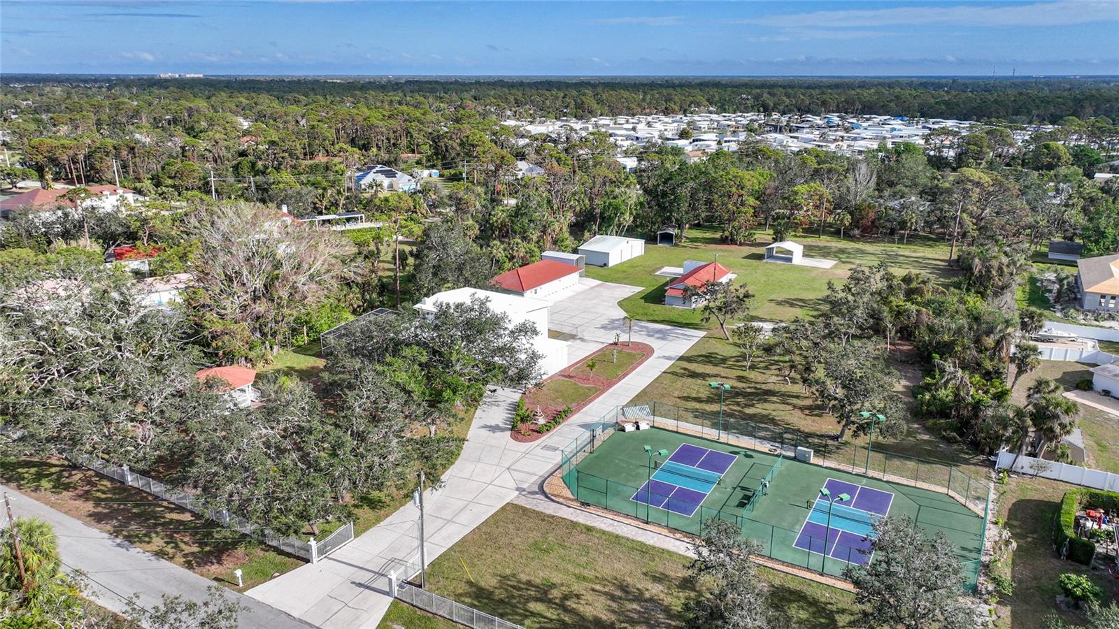 Englewood, Florida, 34223, United States, 4 Bedrooms Bedrooms, ,6 BathroomsBathrooms,Residential,Active,2013660