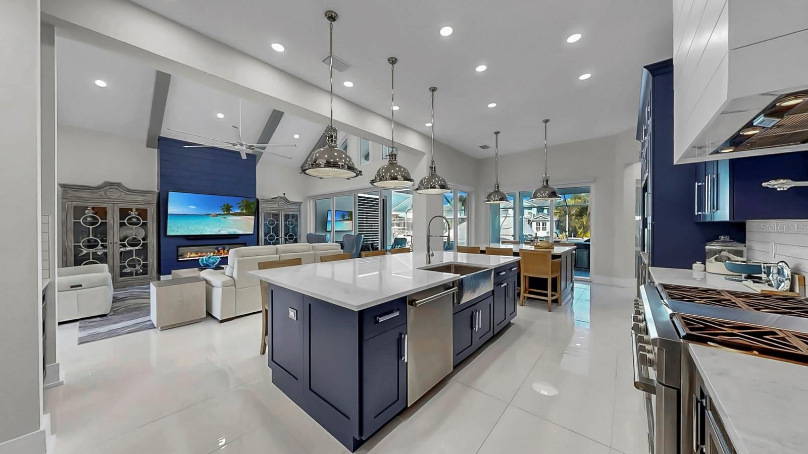 Apollo Beach, Florida, 33572, United States, 4 Bedrooms Bedrooms, ,3 BathroomsBathrooms,Residential,Active,2001368