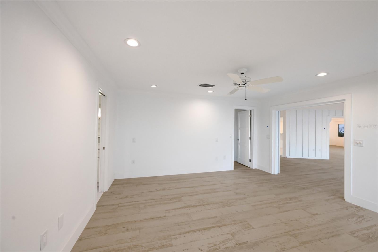 Sarasota, Florida, 34242, United States, 3 Bedrooms Bedrooms, ,2 BathroomsBathrooms,Residential,Active,2006986