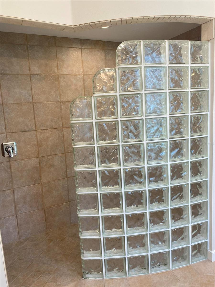 University Park, Florida, 34201, United States, 3 Bedrooms Bedrooms, ,3 BathroomsBathrooms,Residential,Active,1953644