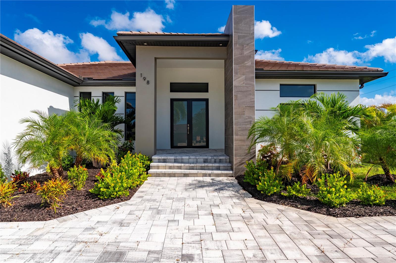 Punta Gorda, Florida, 33950, United States, 4 Bedrooms Bedrooms, ,3 BathroomsBathrooms,Residential,Active,1985584