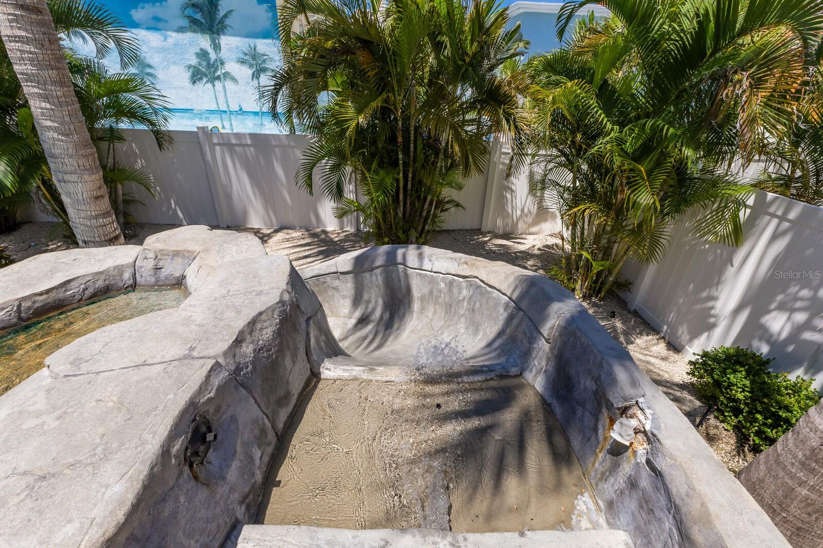 Sarasota, Florida, 34242, United States, 7 Bedrooms Bedrooms, ,6 BathroomsBathrooms,Residential,Active,1926695