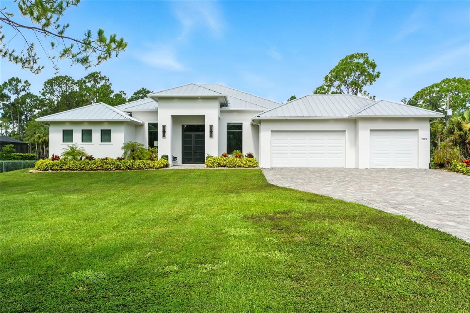 Naples, Florida, 34117, United States, 4 Bedrooms Bedrooms, ,4 BathroomsBathrooms,Residential,Active,1920258