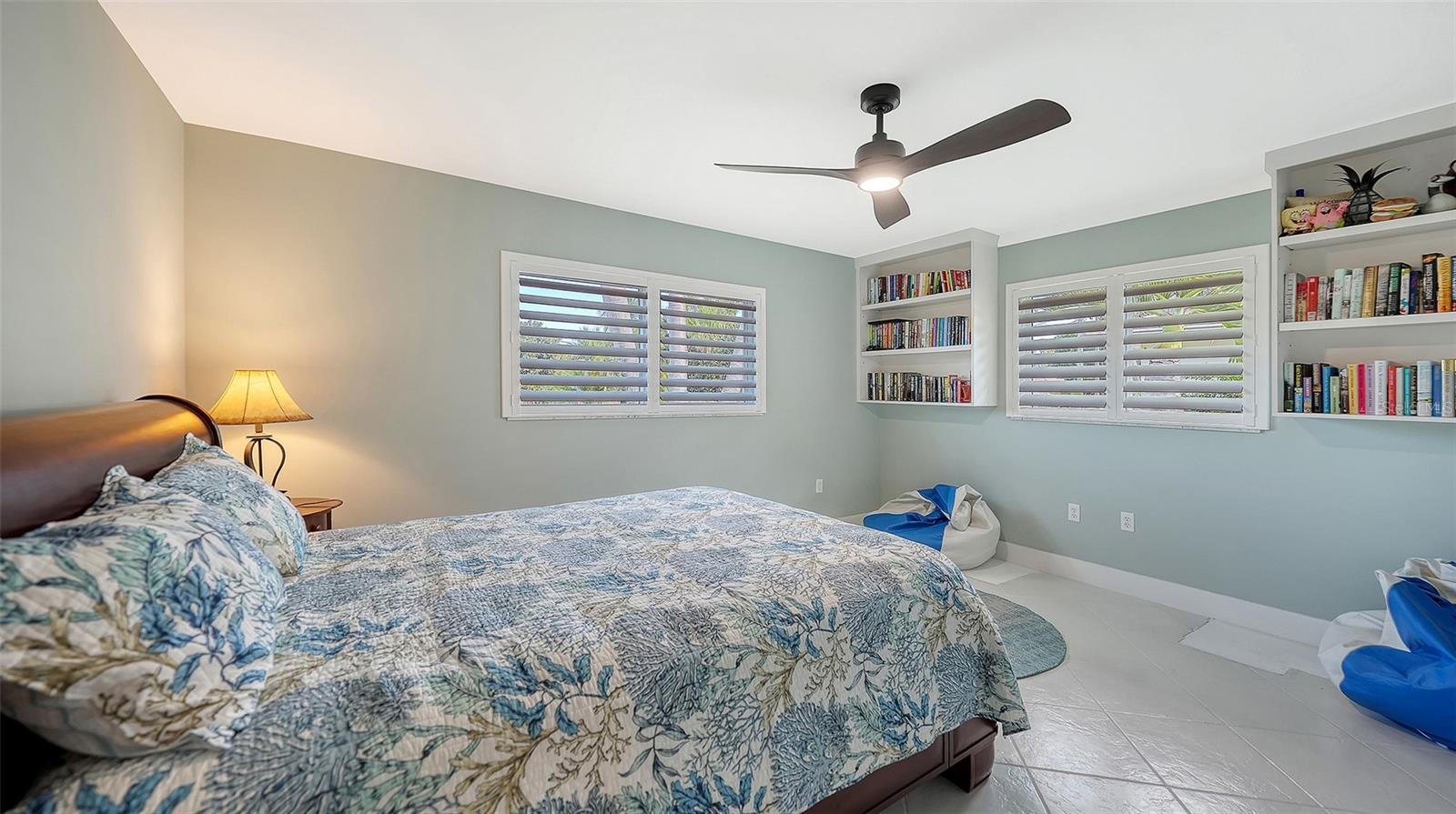 Sarasota, Florida, 34242, United States, 2 Bedrooms Bedrooms, ,2 BathroomsBathrooms,Residential,Active,1971807