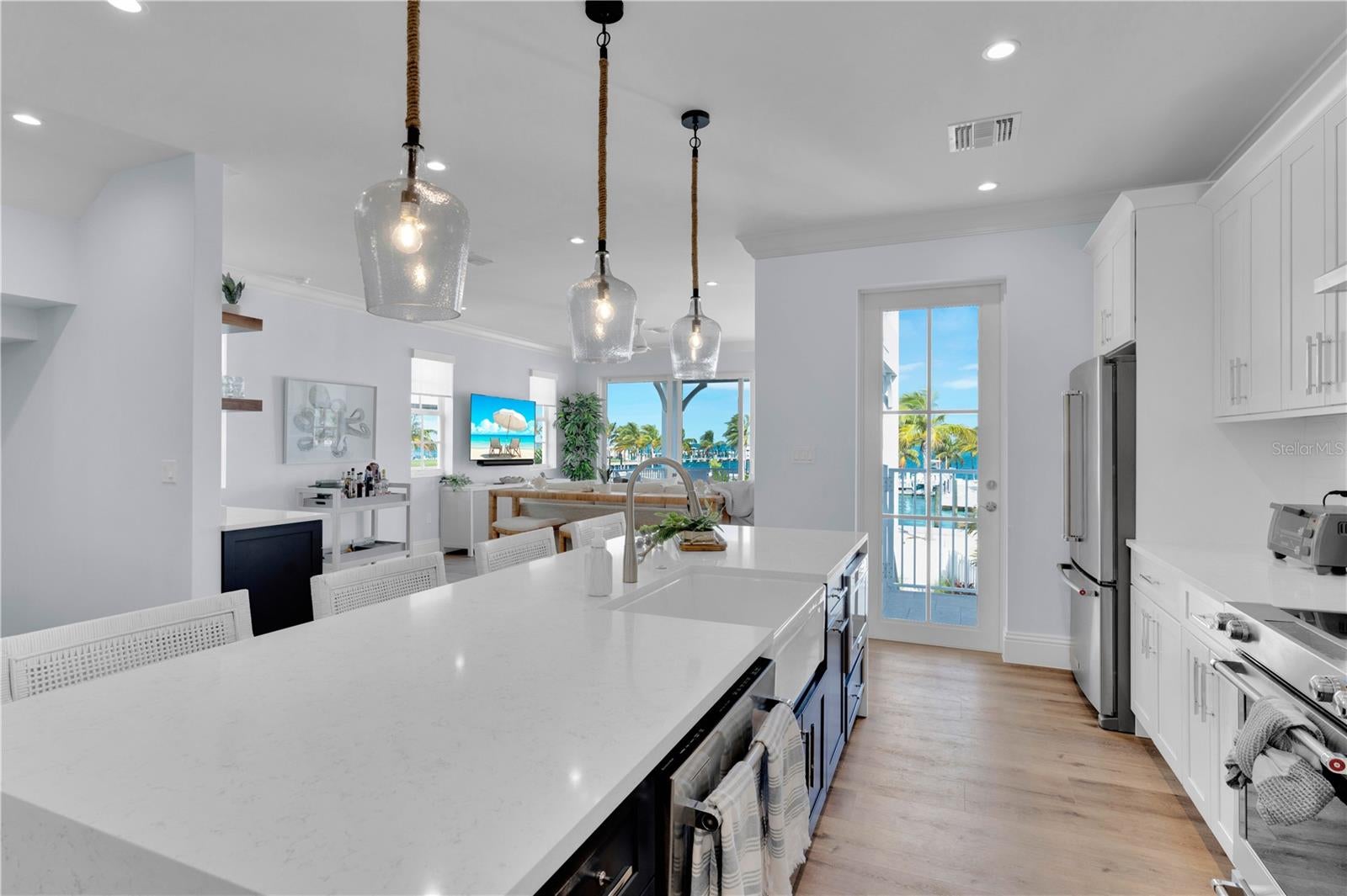 Marathon, Florida, 33050, United States, 5 Bedrooms Bedrooms, ,5 BathroomsBathrooms,Residential,Active,2016400