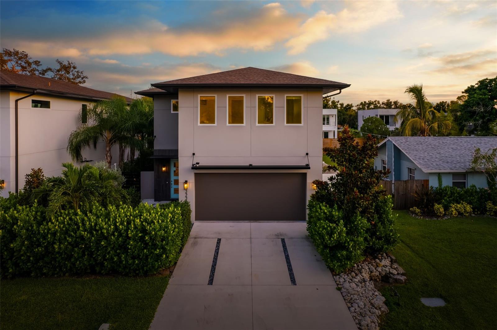 Sarasota, Florida, 34231, United States, 4 Bedrooms Bedrooms, ,3 BathroomsBathrooms,Residential,Active,1922484