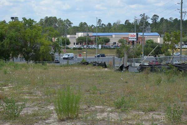 7240 WEEPING WILLOW ST, BROOKSVILLE, FL 34613, photo 4 of 7