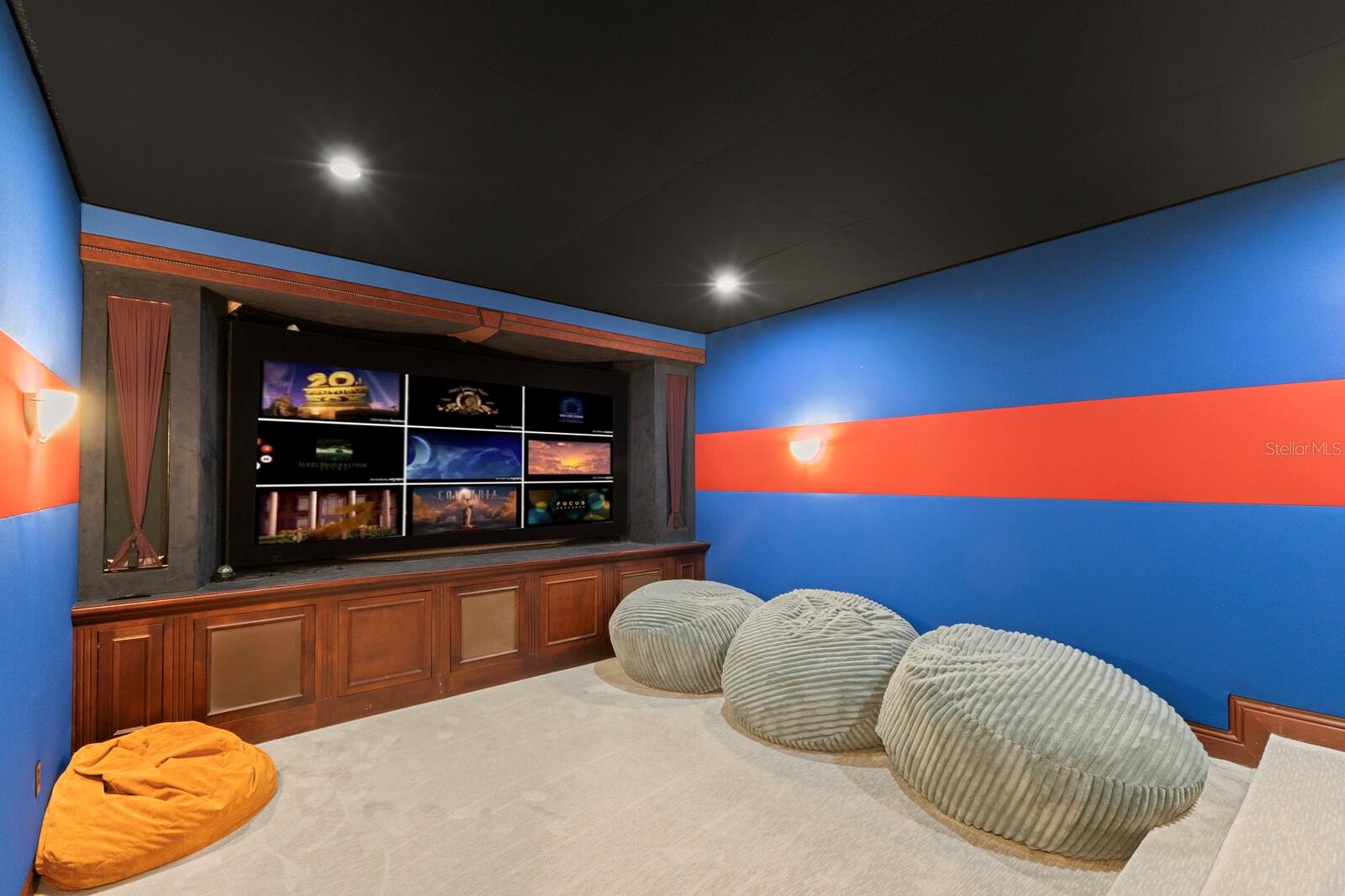 Bradenton, Florida, 34209, United States, 5 Bedrooms Bedrooms, ,6 BathroomsBathrooms,Residential,Active,1800164