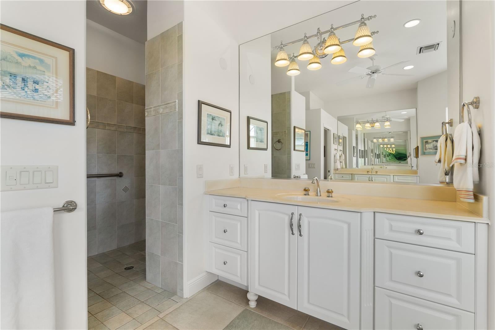 Punta Gorda, Florida, 33950, United States, 5 Bedrooms Bedrooms, ,4 BathroomsBathrooms,Residential,Active,2006902