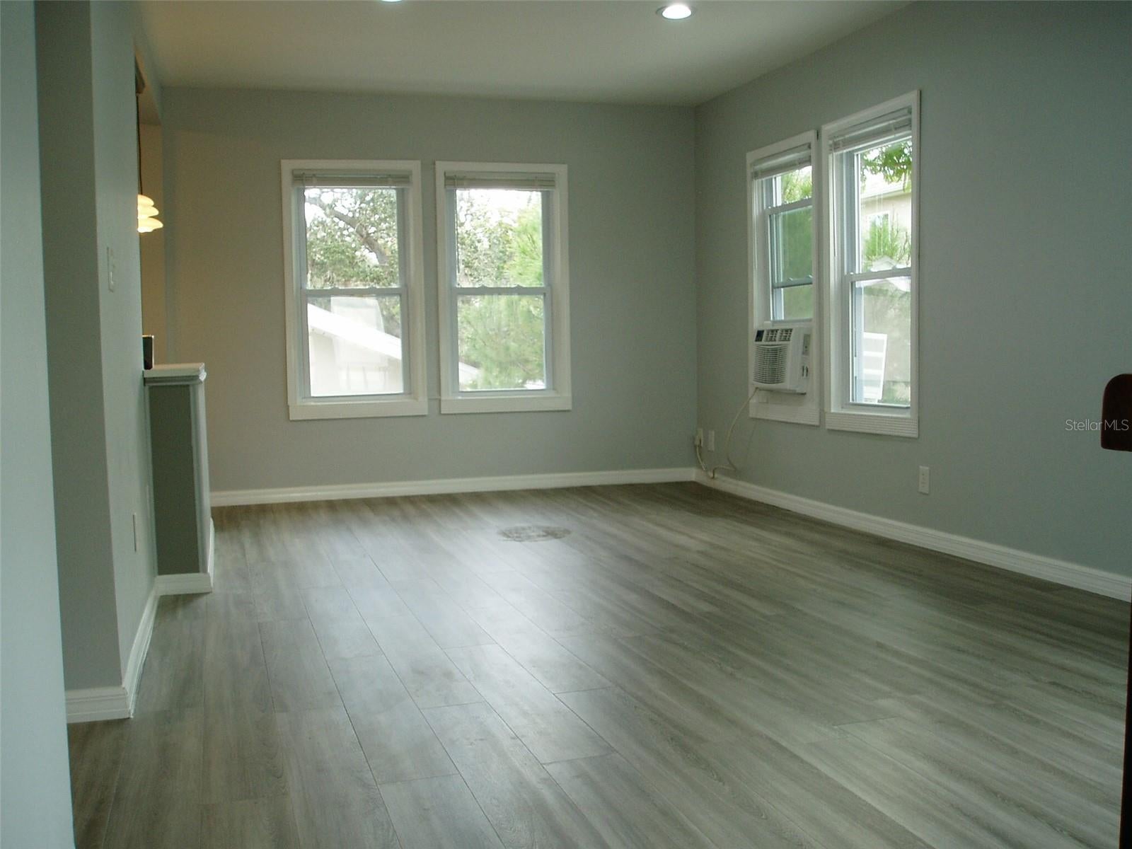 Tampa, Florida, 33606, United States, 2 Bedrooms Bedrooms, ,2 BathroomsBathrooms,Residential,Active,2012892