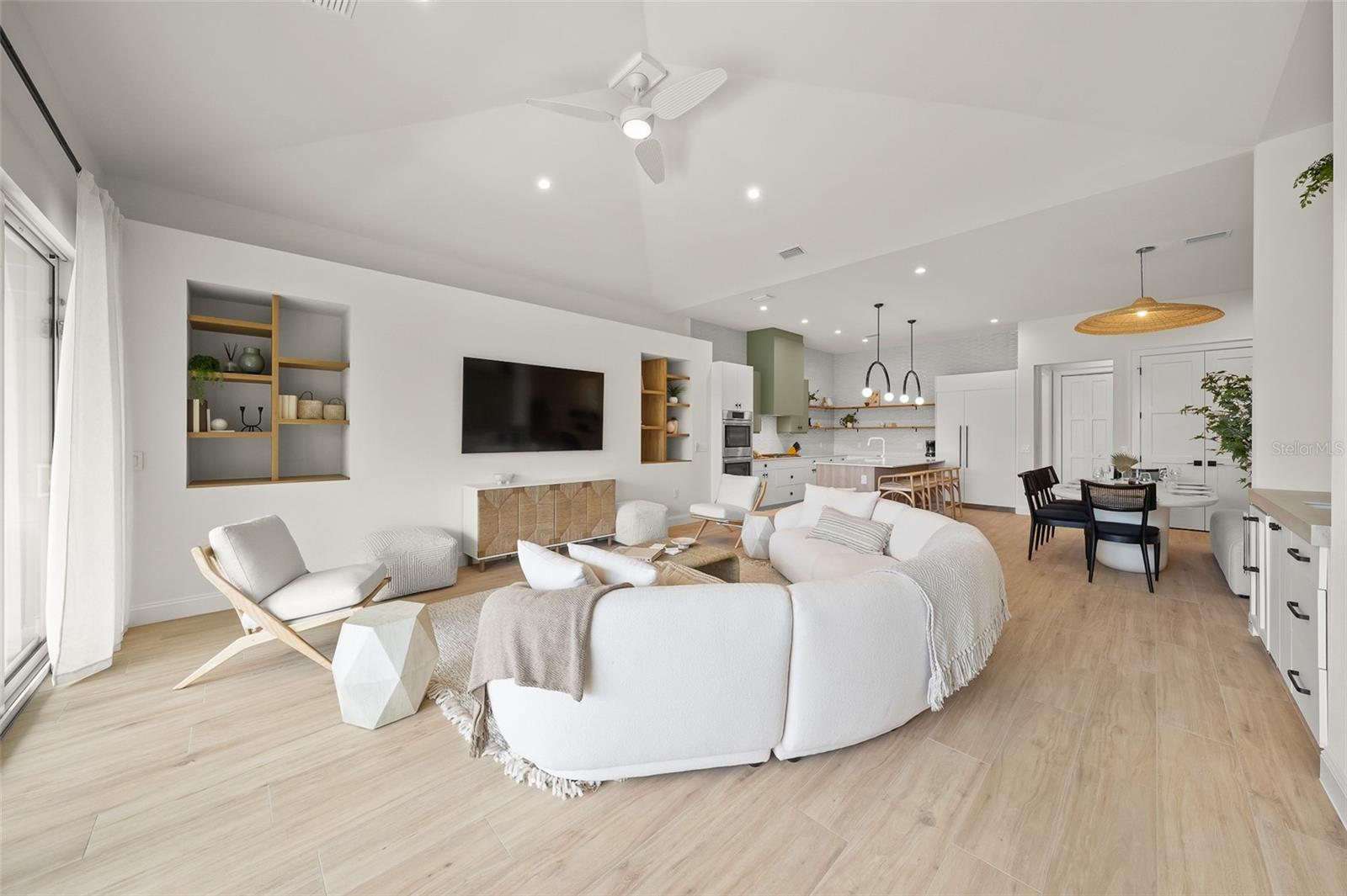 Sarasota, Florida, 34242, United States, 4 Bedrooms Bedrooms, ,5 BathroomsBathrooms,Residential,Active,1922294