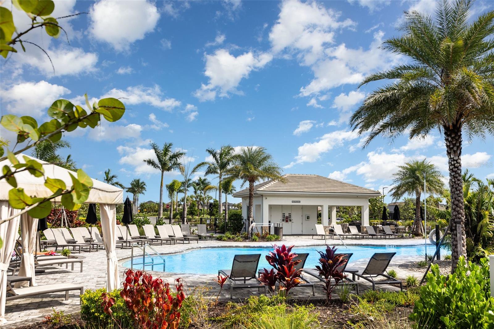 Sarasota, Florida, 34241, United States, 4 Bedrooms Bedrooms, ,3 BathroomsBathrooms,Residential,Active,1926697