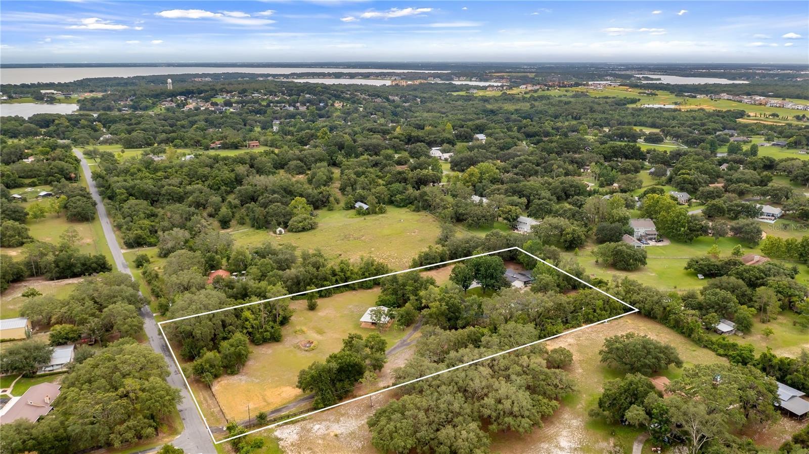 Montverde, Florida, 34756, United States, 4 Bedrooms Bedrooms, ,3 BathroomsBathrooms,Residential,Active,1904751