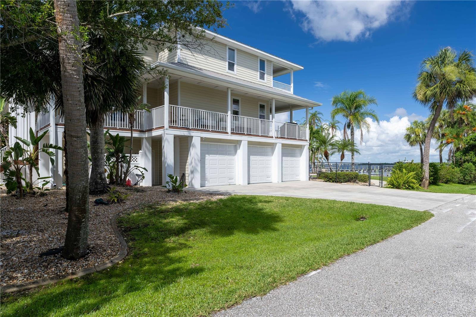 Punta Gorda, Florida, 33982, United States, 5 Bedrooms Bedrooms, ,4 BathroomsBathrooms,Residential,Active,1905353
