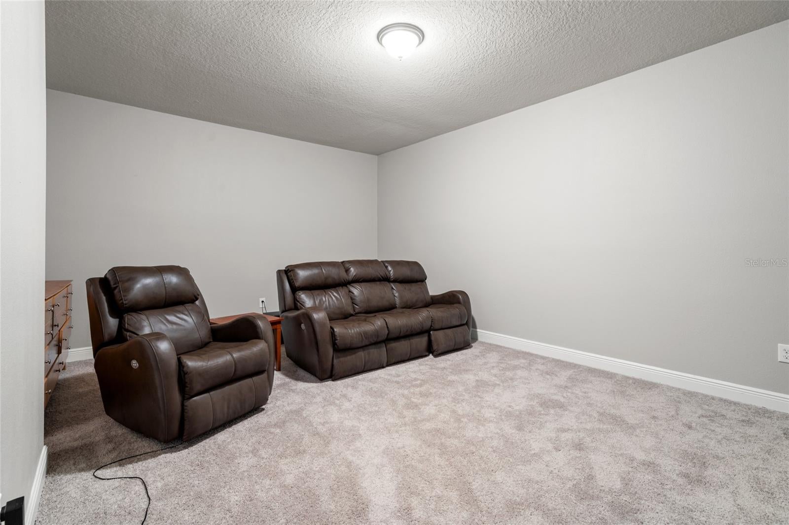 Lutz, Florida, 33549, United States, 7 Bedrooms Bedrooms, ,5 BathroomsBathrooms,Residential,Active,1934823