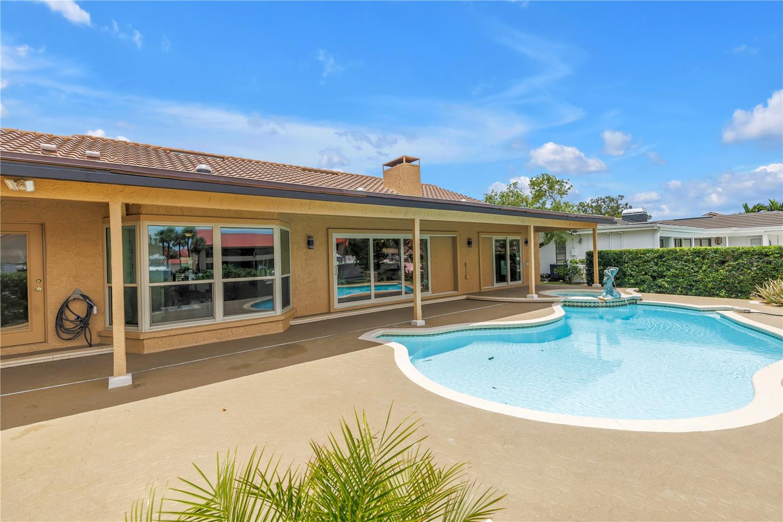 St Petersburg, Florida, 33715, United States, 3 Bedrooms Bedrooms, ,4 BathroomsBathrooms,Residential,Active,1869108