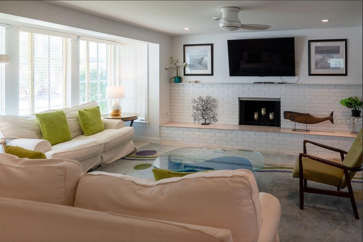 Sarasota, Florida, 34242, United States, 5 Bedrooms Bedrooms, ,4 BathroomsBathrooms,Residential,Active,1773194