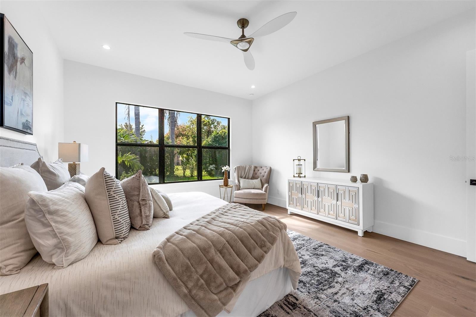 Orlando, Florida, 32804, United States, 4 Bedrooms Bedrooms, ,4 BathroomsBathrooms,Residential,Active,1992252