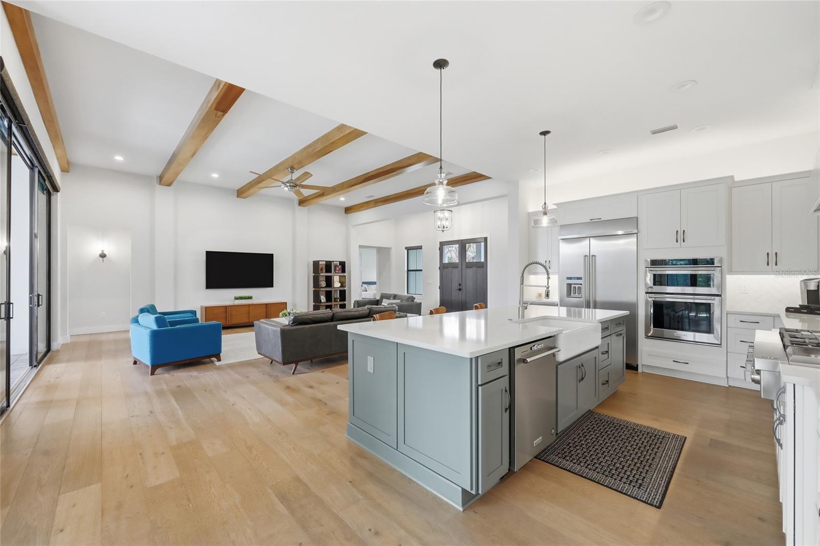 Winter Garden, Florida, 34787, United States, 5 Bedrooms Bedrooms, ,3 BathroomsBathrooms,Residential,Active,2009833