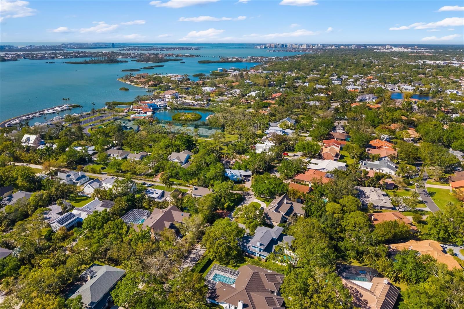 Sarasota, Florida, 34231, United States, 4 Bedrooms Bedrooms, ,4 BathroomsBathrooms,Residential,Active,1999174