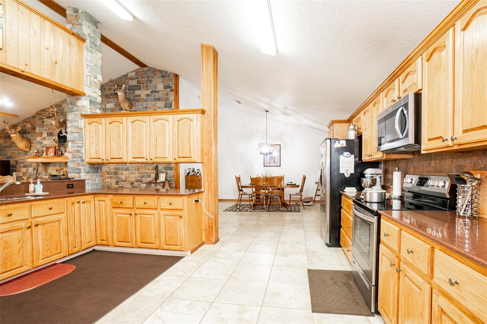 Silver Springs, Florida, 34488, United States, 3 Bedrooms Bedrooms, ,2 BathroomsBathrooms,Residential,Active,2044580