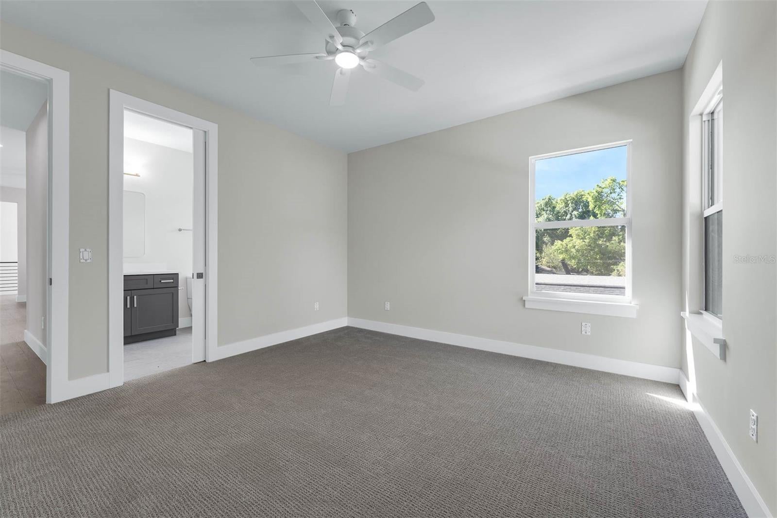 Orlando, Florida, 32804, United States, 5 Bedrooms Bedrooms, ,4 BathroomsBathrooms,Residential,Active,1702896