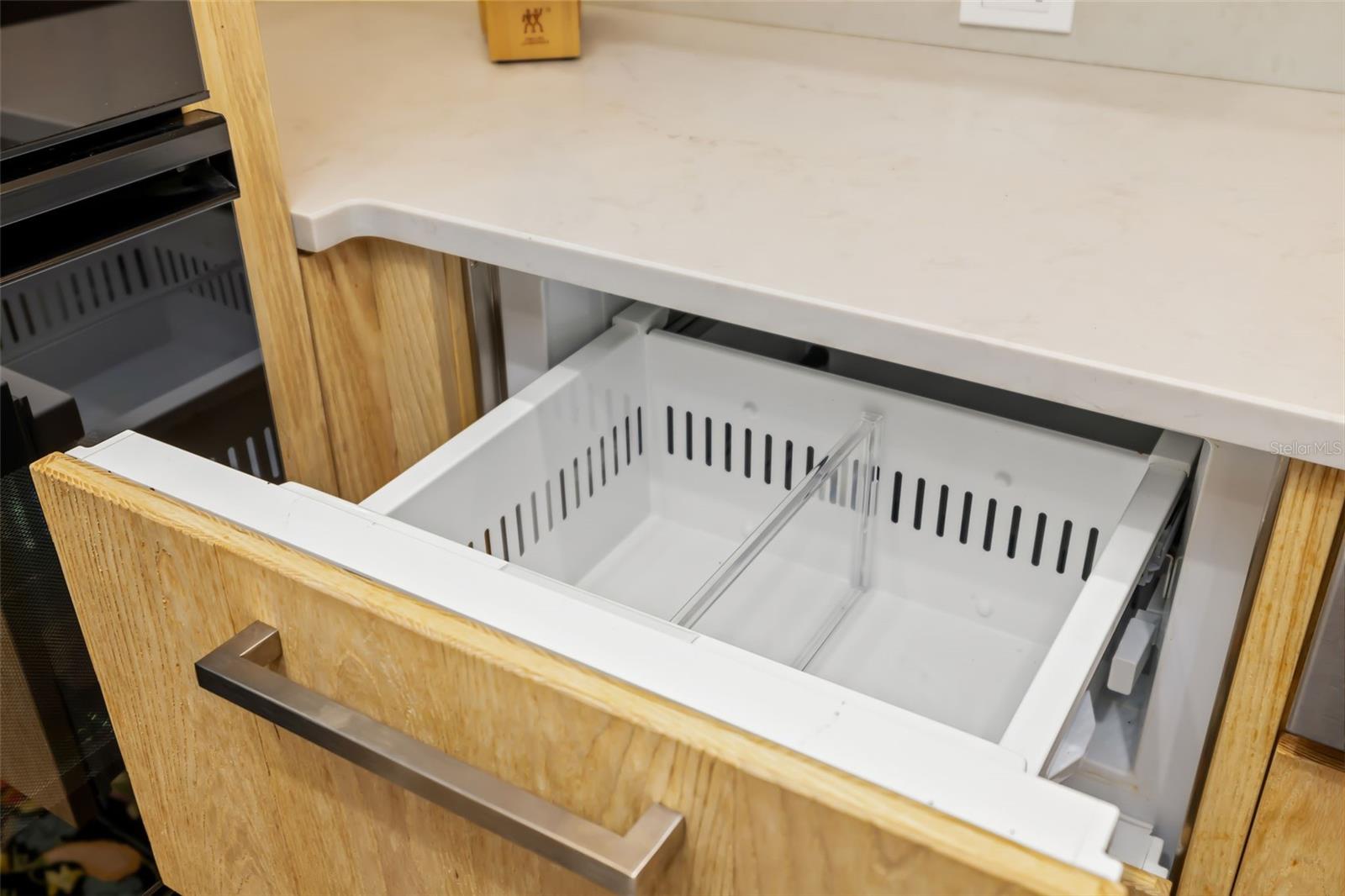 Longboat Key, Florida, 34228, United States, 3 Bedrooms Bedrooms, ,4 BathroomsBathrooms,Residential,Active,1995265