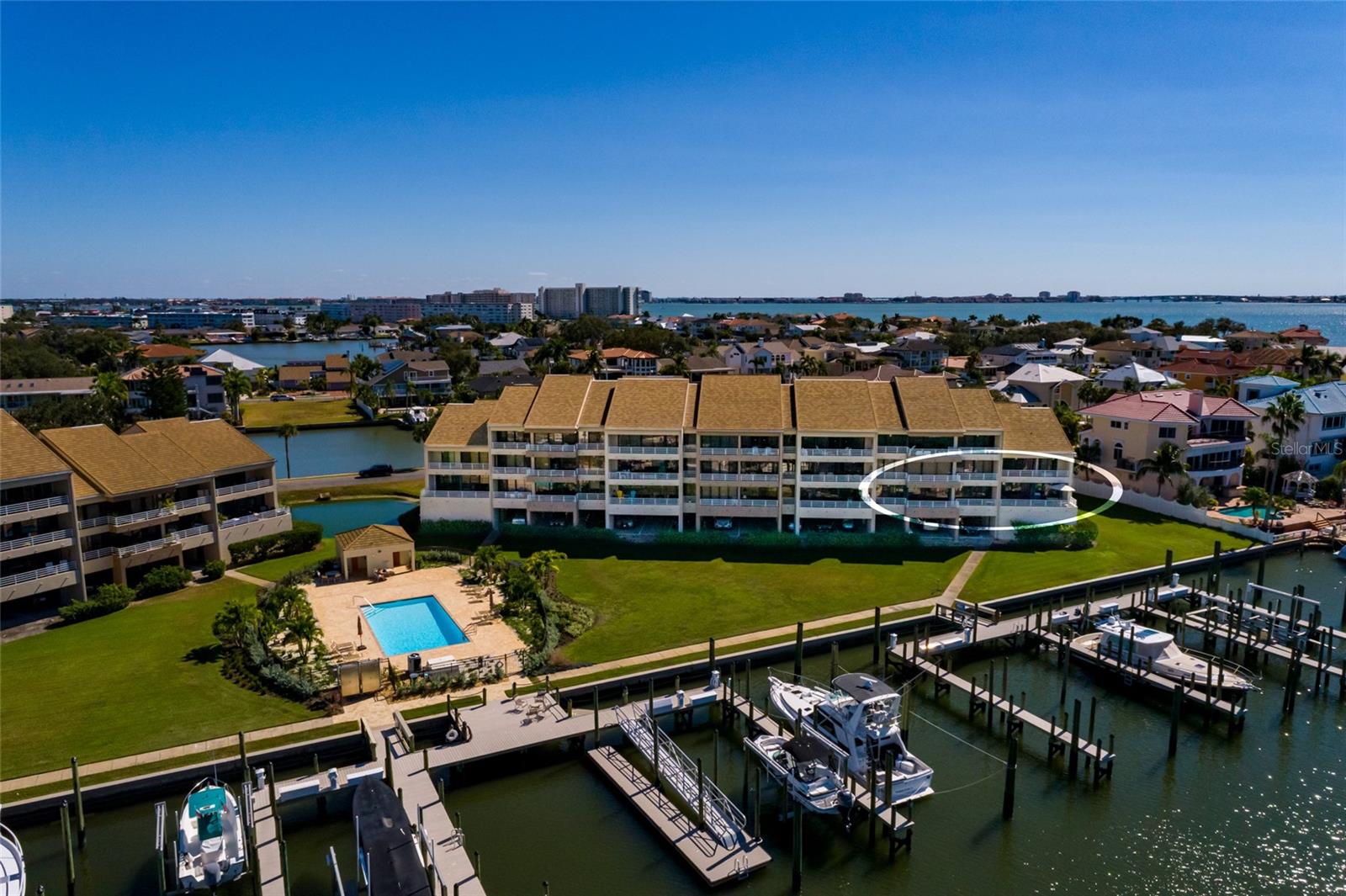 St Petersburg, Florida, 33707, United States, 4 Bedrooms Bedrooms, ,5 BathroomsBathrooms,Residential,Active,1985578