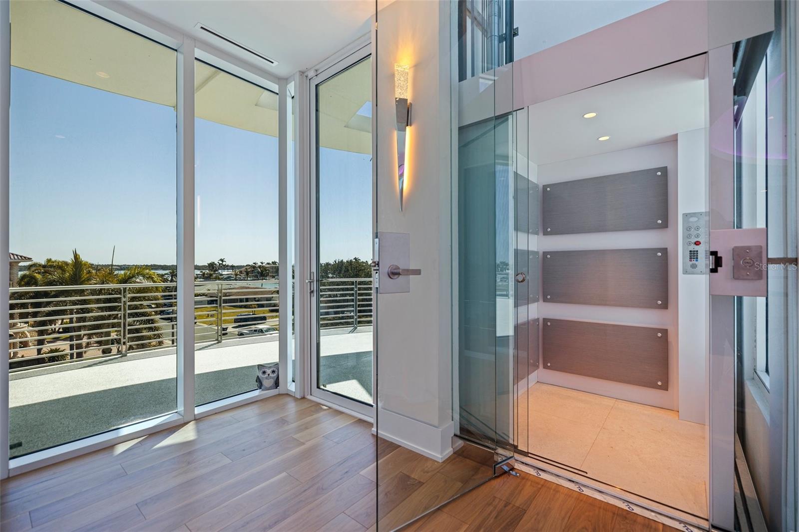 Treasure Island, Florida, 33706, United States, ,7 BathroomsBathrooms,Residential,Active,1772746