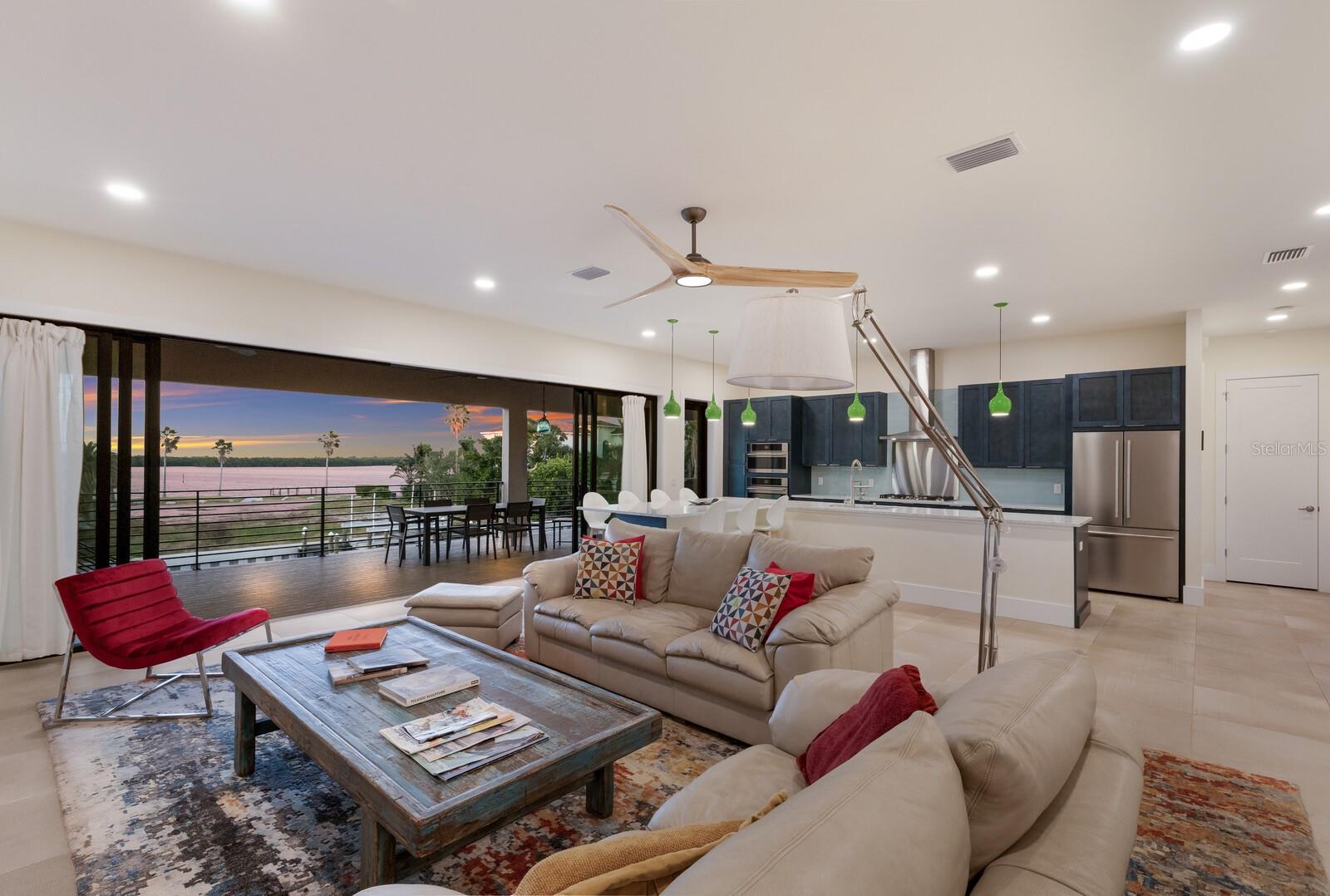 Longboat Key, Florida, 34228, United States, 3 Bedrooms Bedrooms, ,4 BathroomsBathrooms,Residential,Active,1987209