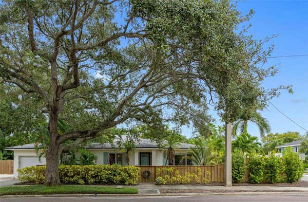 105 22ND AVE NE, SAINT PETERSBURG, FL 33704 - Image 1