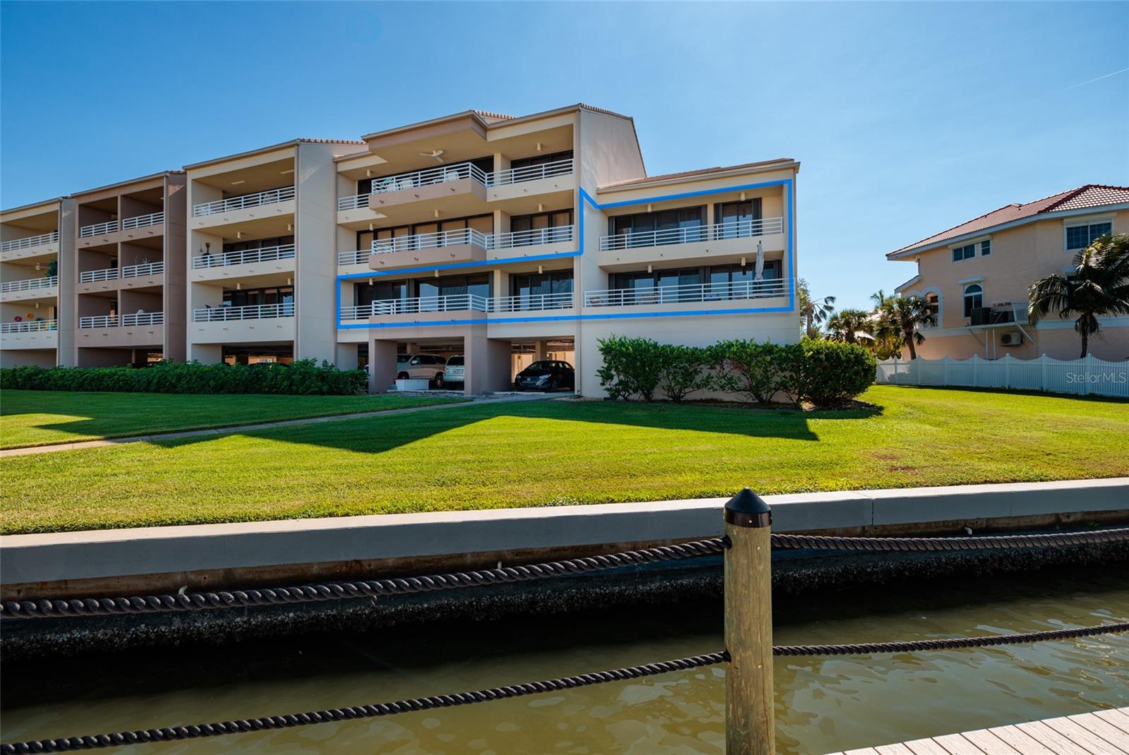 St Petersburg, Florida, 33707, United States, 4 Bedrooms Bedrooms, ,5 BathroomsBathrooms,Residential,Active,1985578