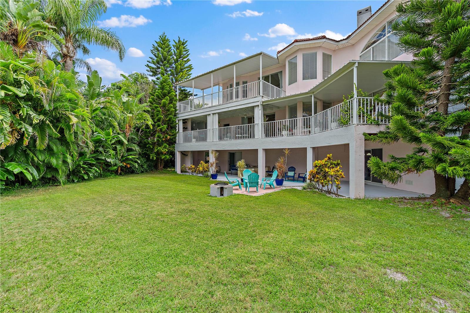 St Petersburg, Florida, 33715, United States, 5 Bedrooms Bedrooms, ,5 BathroomsBathrooms,Residential,Active,1942385