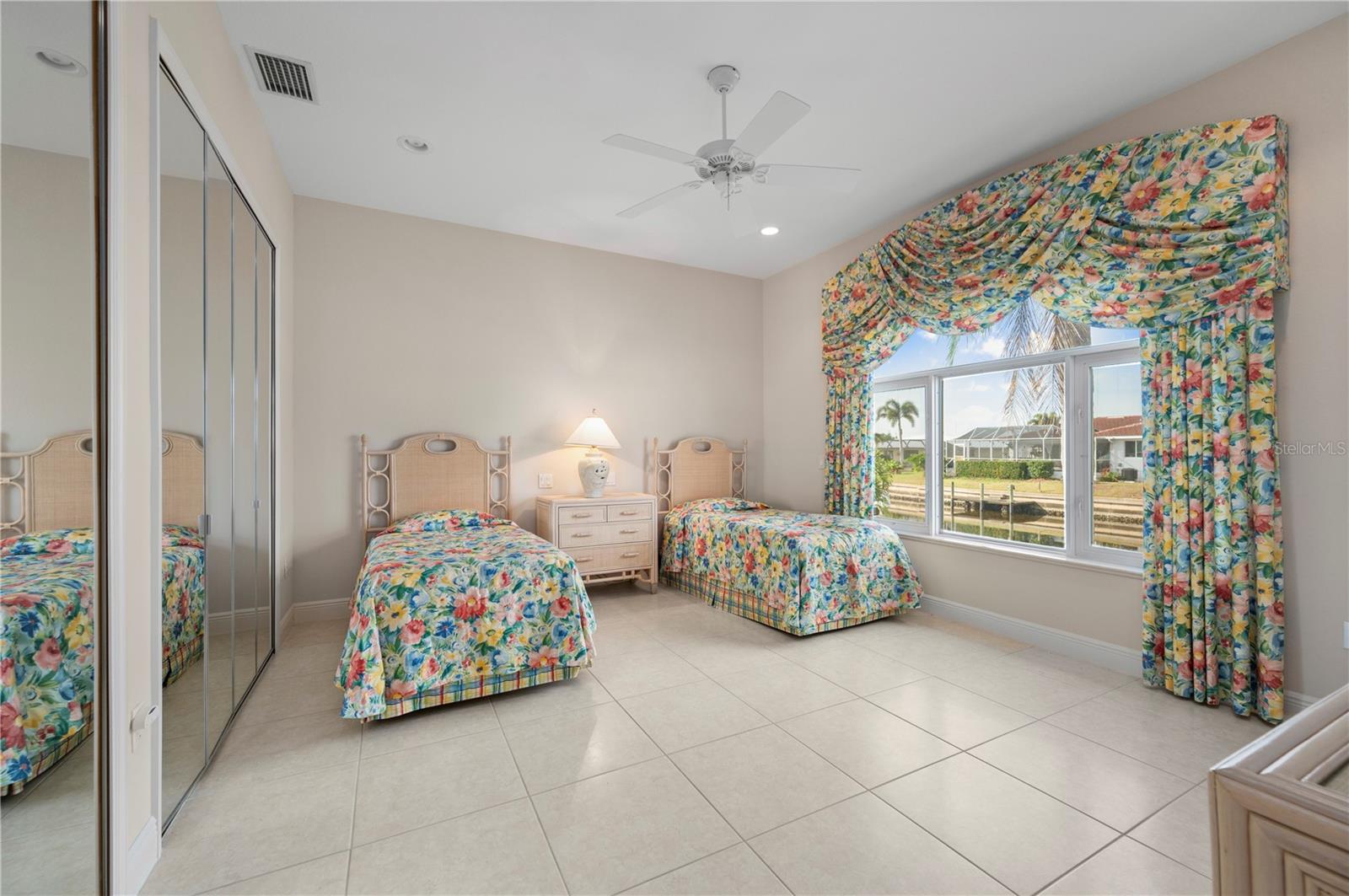 Punta Gorda, Florida, 33950, United States, 5 Bedrooms Bedrooms, ,5 BathroomsBathrooms,Residential,Active,2007175