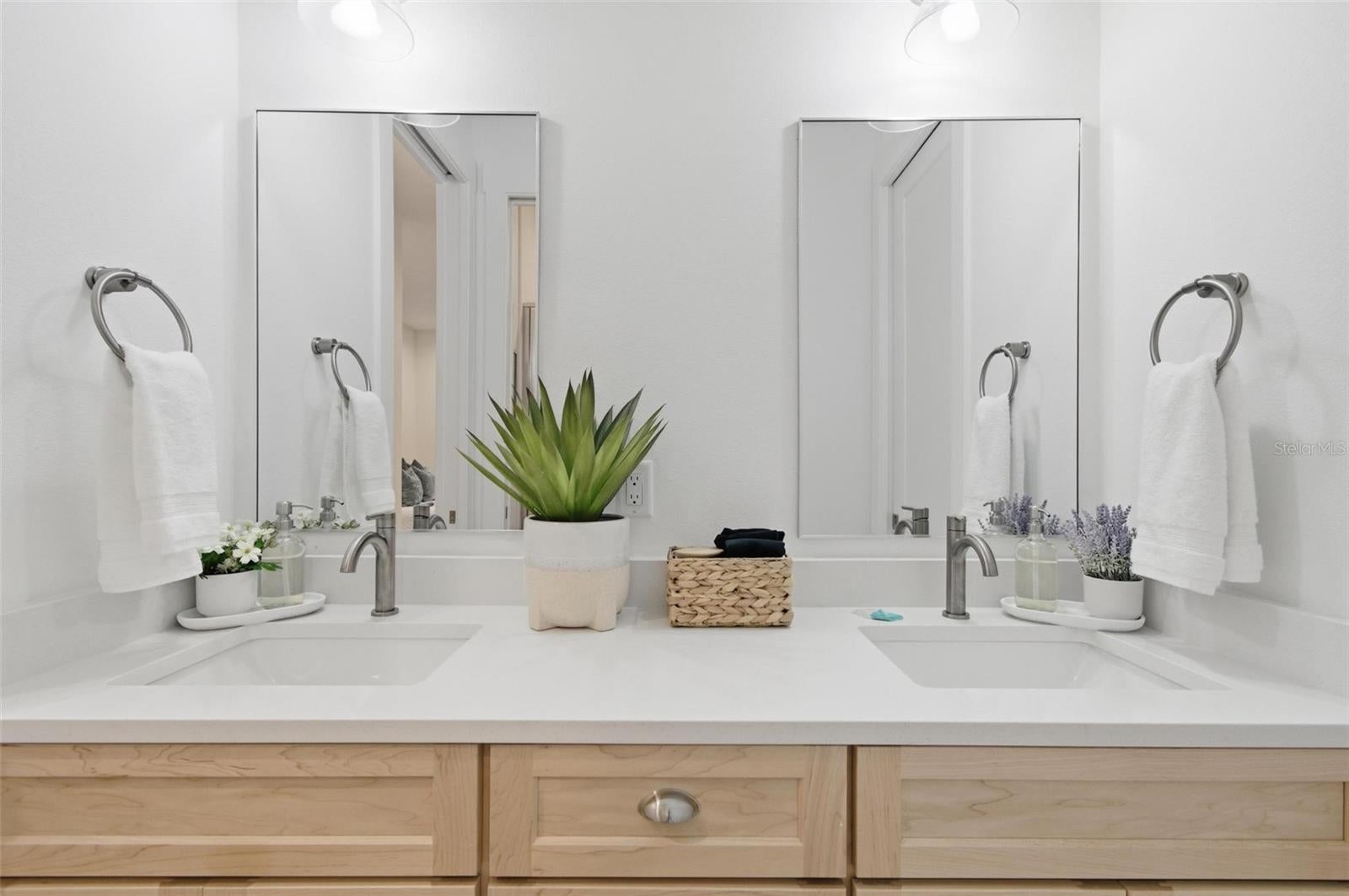 Palm Coast, Florida, 32137, United States, 5 Bedrooms Bedrooms, ,5 BathroomsBathrooms,Residential,Active,2006858