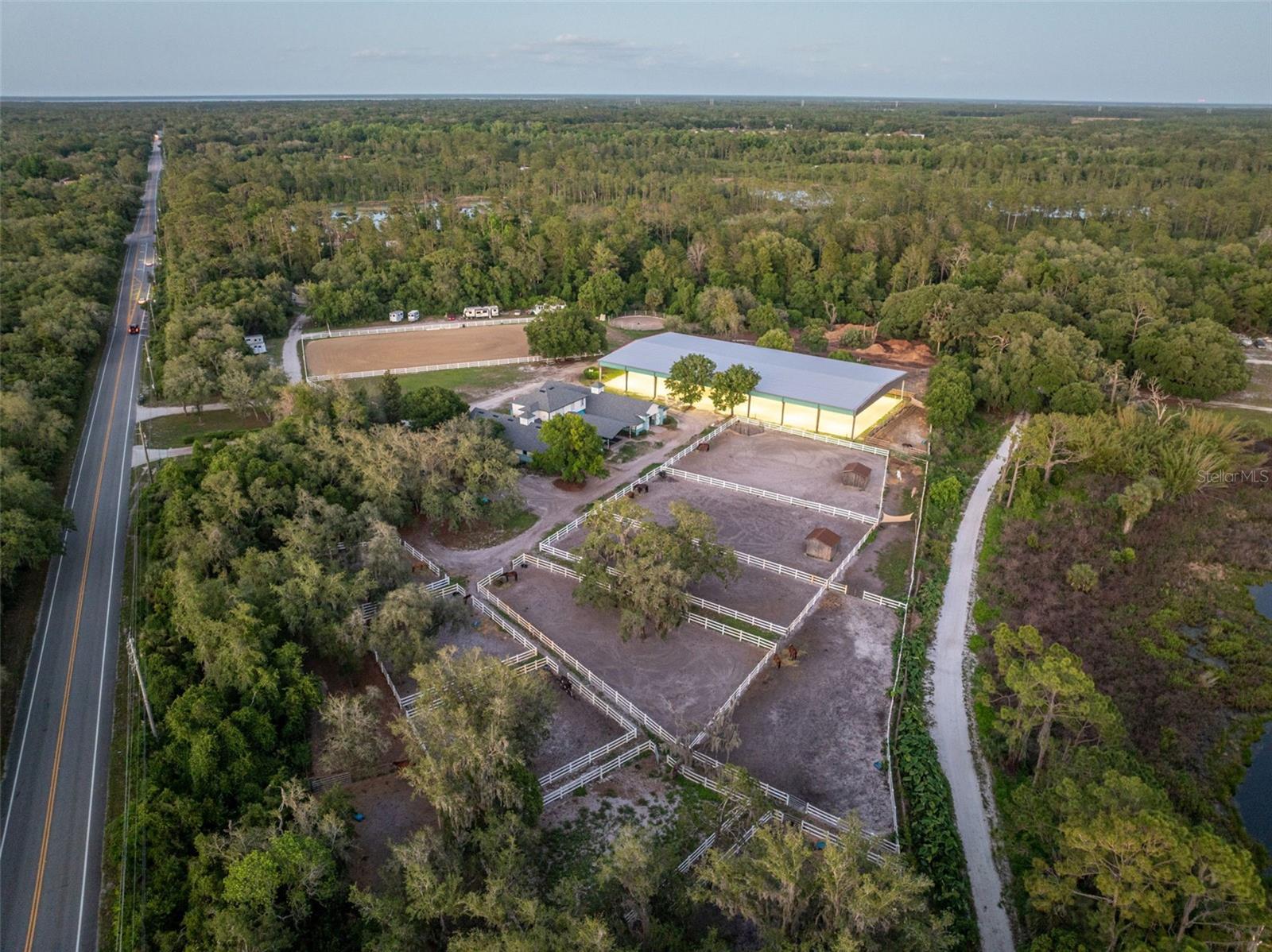 Geneva, Florida, 32732, United States, 5 Bedrooms Bedrooms, ,4 BathroomsBathrooms,Residential,Active,2044197