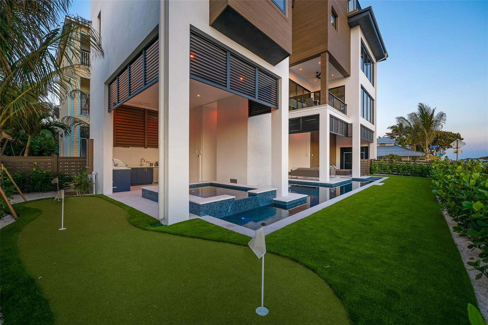 Bradenton Beach, Florida, 34217, United States, ,6 BathroomsBathrooms,Residential,Active,1829944