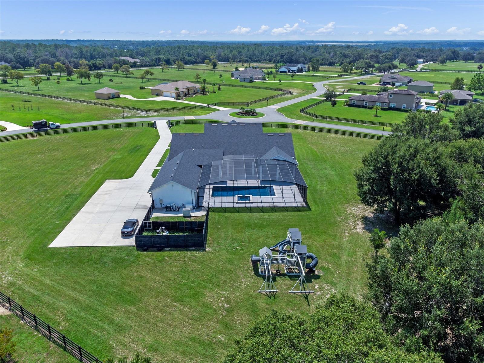 Eustis, Florida, 32736, United States, 4 Bedrooms Bedrooms, ,5 BathroomsBathrooms,Residential,Active,1929677