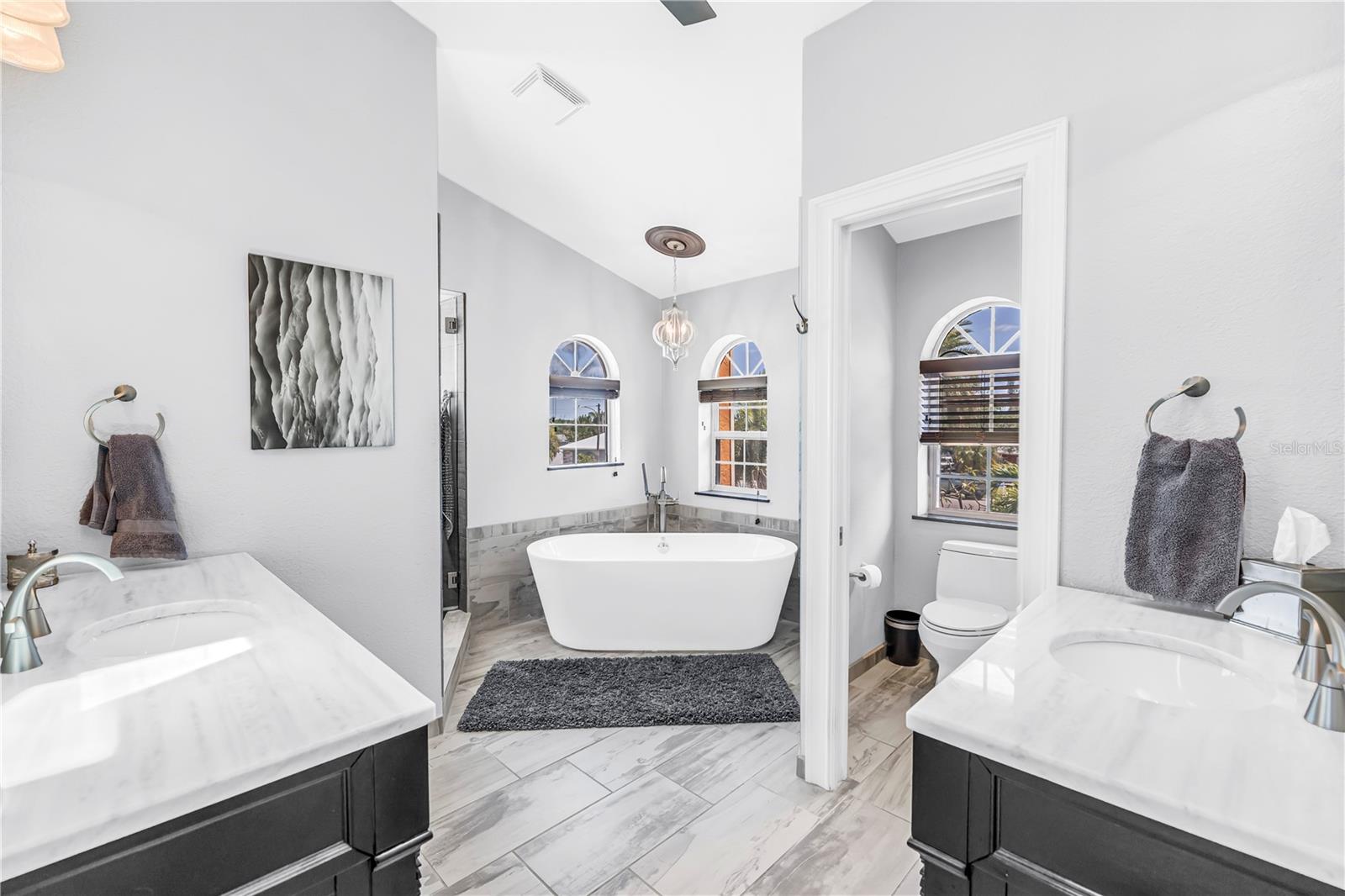 St Pete Beach, Florida, 33706, United States, 5 Bedrooms Bedrooms, ,3 BathroomsBathrooms,Residential,Active,2041617