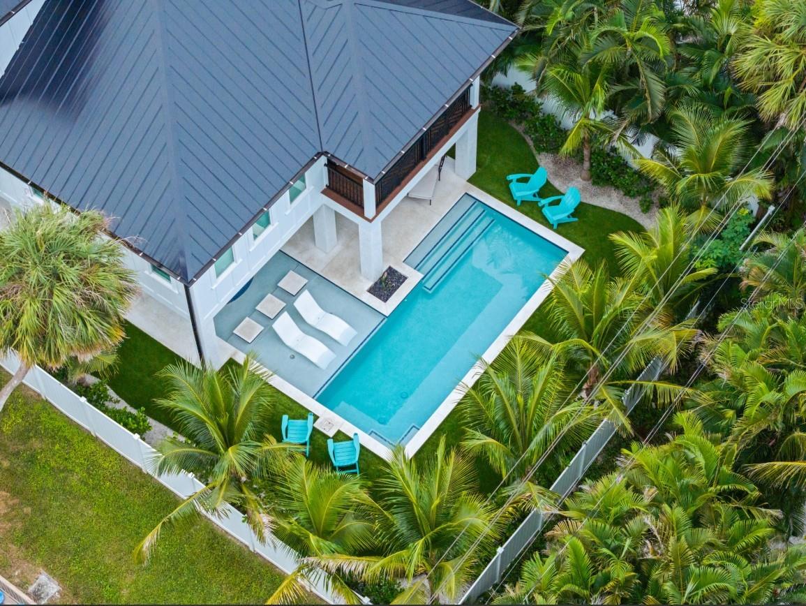 Anna Maria, Florida, 34216, United States, 6 Bedrooms Bedrooms, ,7 BathroomsBathrooms,Residential,Active,1988729