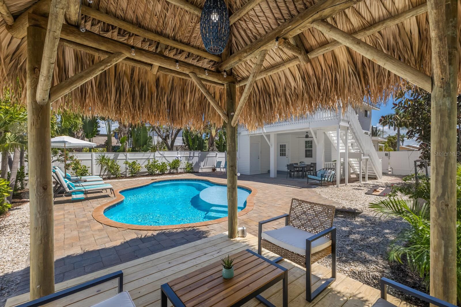 Bradenton Beach, Florida, 34217, United States, 3 Bedrooms Bedrooms, ,3 BathroomsBathrooms,Residential,Active,1926702