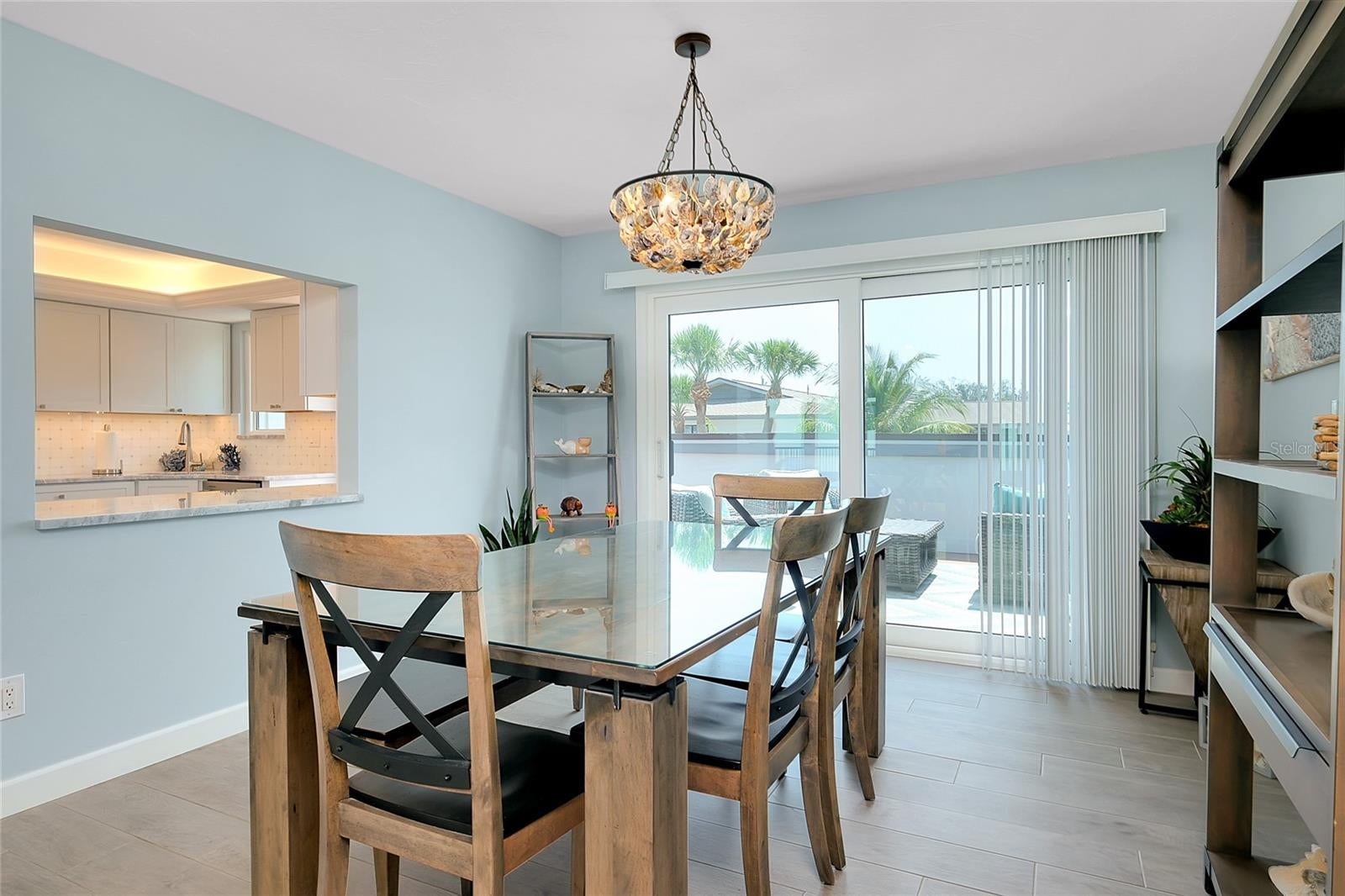 Sarasota, Florida, 34242, United States, 3 Bedrooms Bedrooms, ,2 BathroomsBathrooms,Residential,Active,1987232